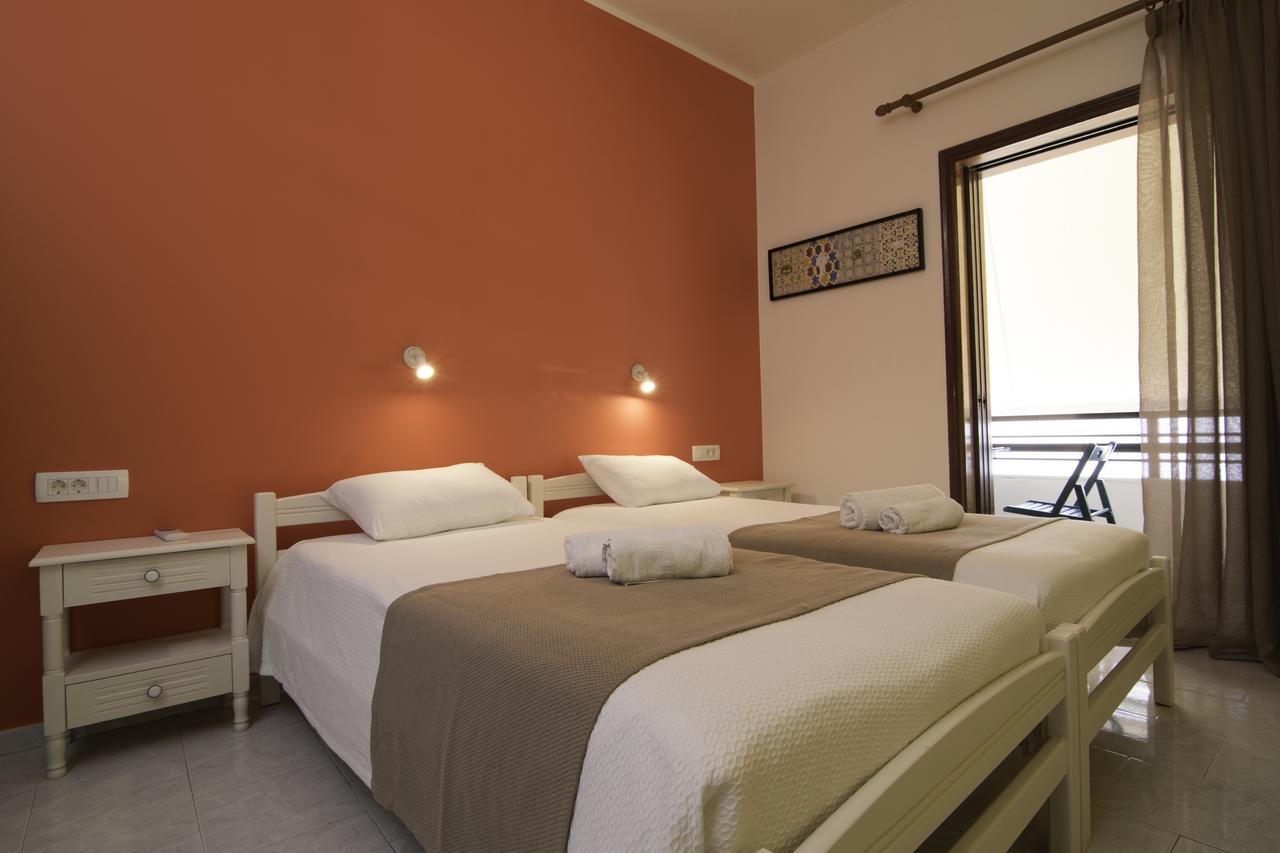 Niki Rooms Палеохора Экстерьер фото