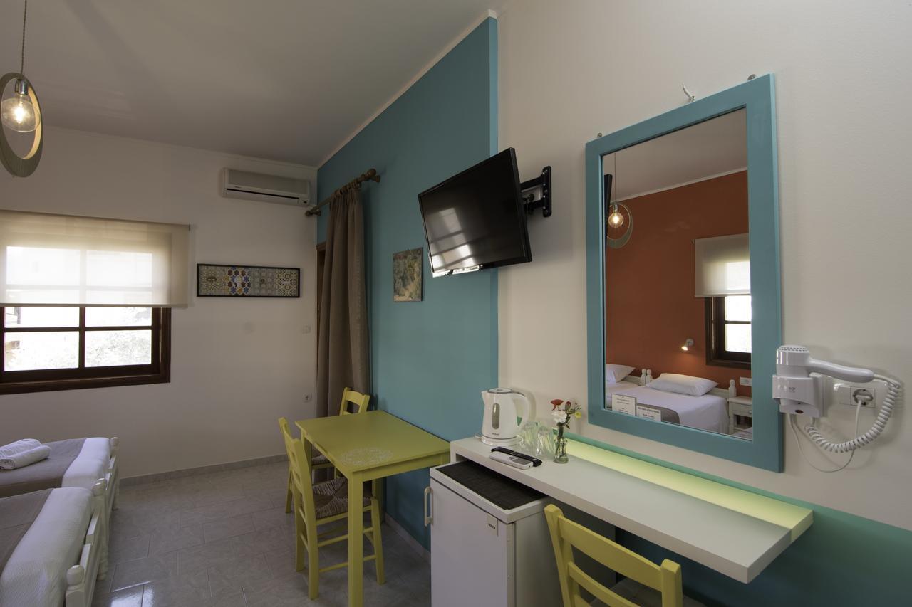 Niki Rooms Палеохора Экстерьер фото