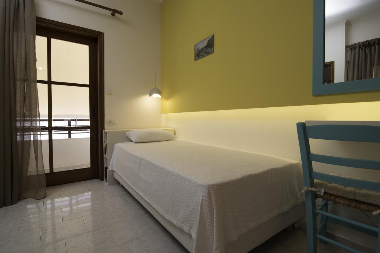 Niki Rooms Палеохора Экстерьер фото