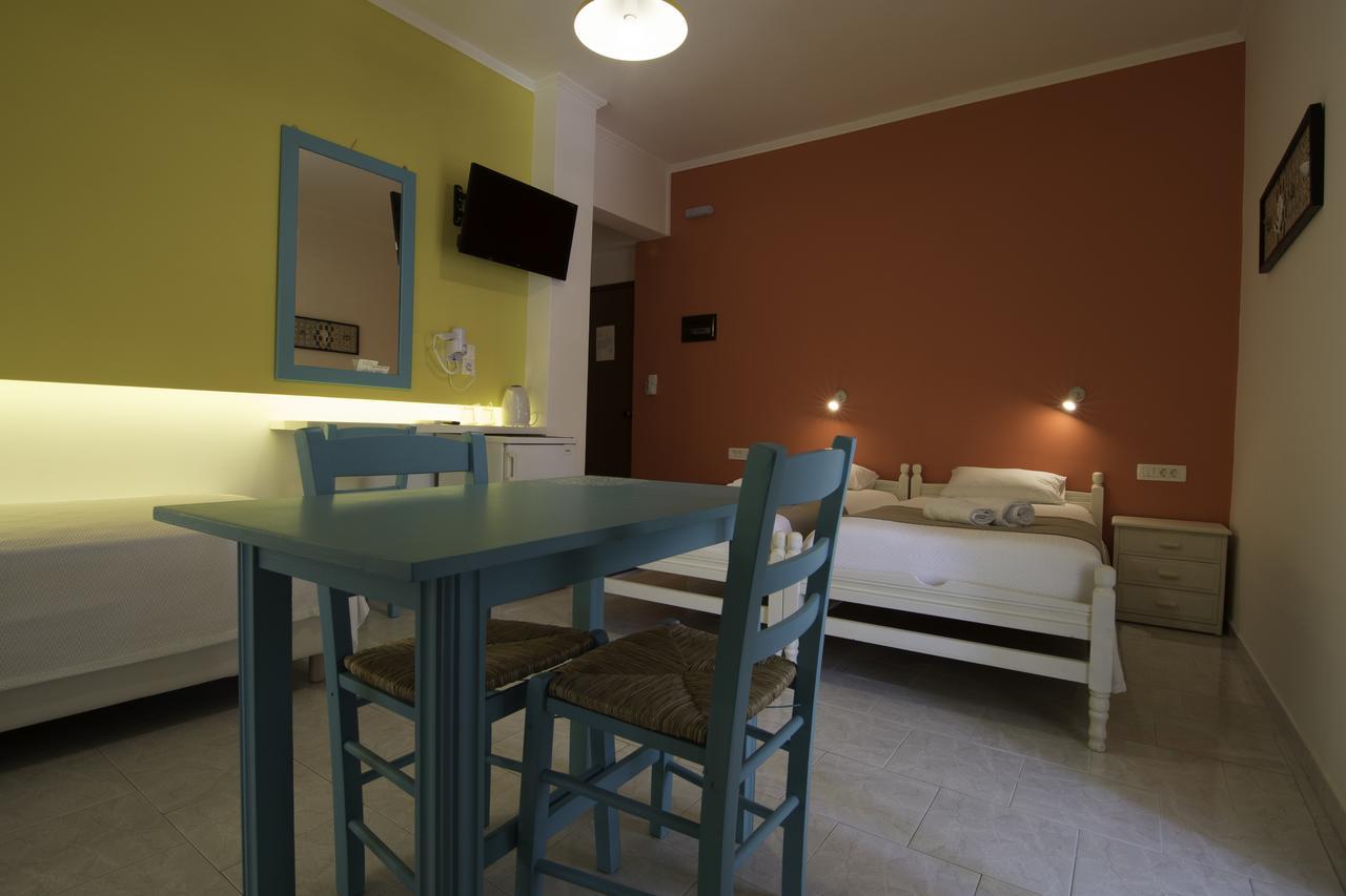 Niki Rooms Палеохора Экстерьер фото